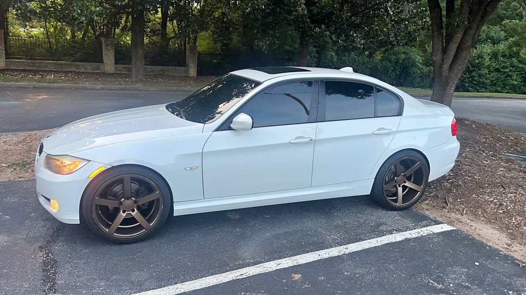 2011 BMW 3 Series - 328i Sedan 4D