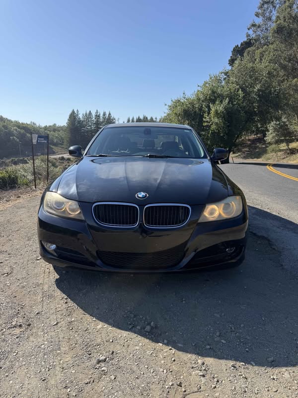 2011 BMW 3 Series - 328i Sedan 4D