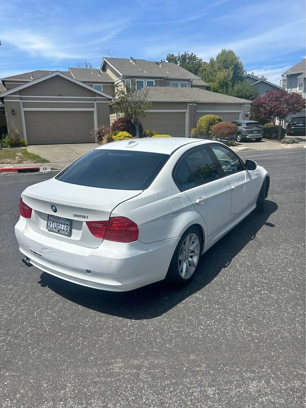 2010 BMW 3 Series - 328i Sedan 4D