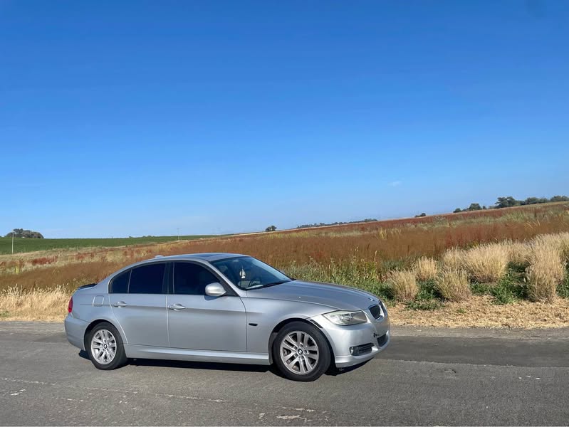 2011 BMW 3 Series - 328i Sedan 4D