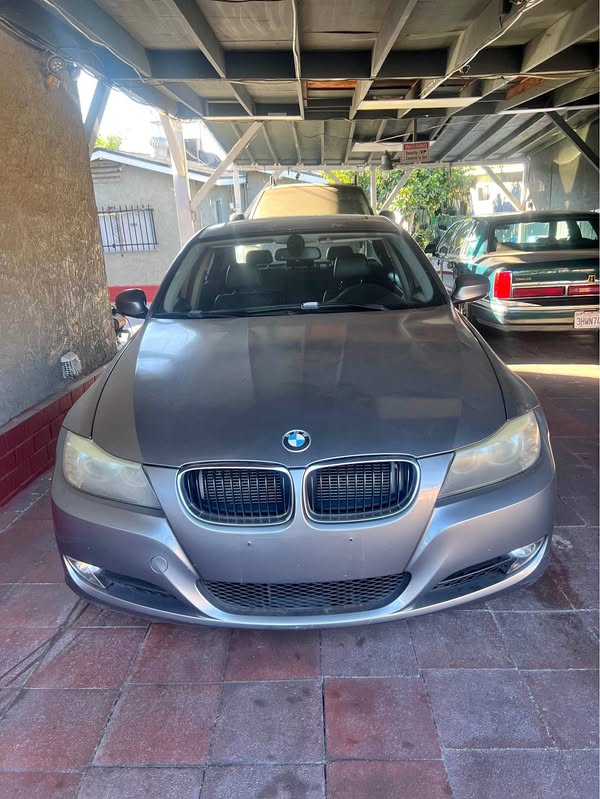 2011 BMW 3 Series - 328i Sedan 4D