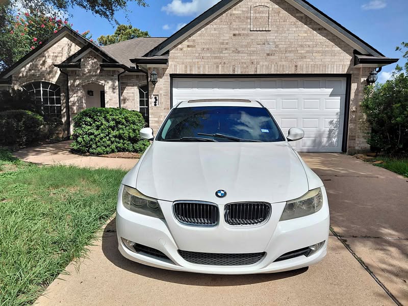 2011 BMW 3 Series - 328i Sedan 4D