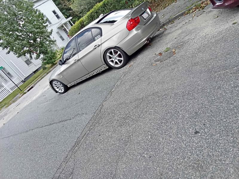 2011 BMW 3 Series - 328i Sedan 4D