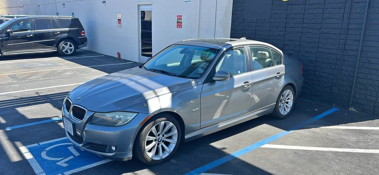 2011 BMW 3 Series - 328i Sedan 4D