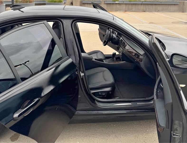2011 BMW 3 Series - 328i Sedan 4D
