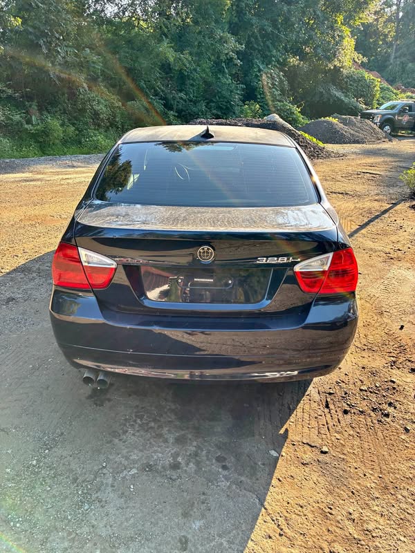 2009 BMW 3 Series - 328i Sedan 4D