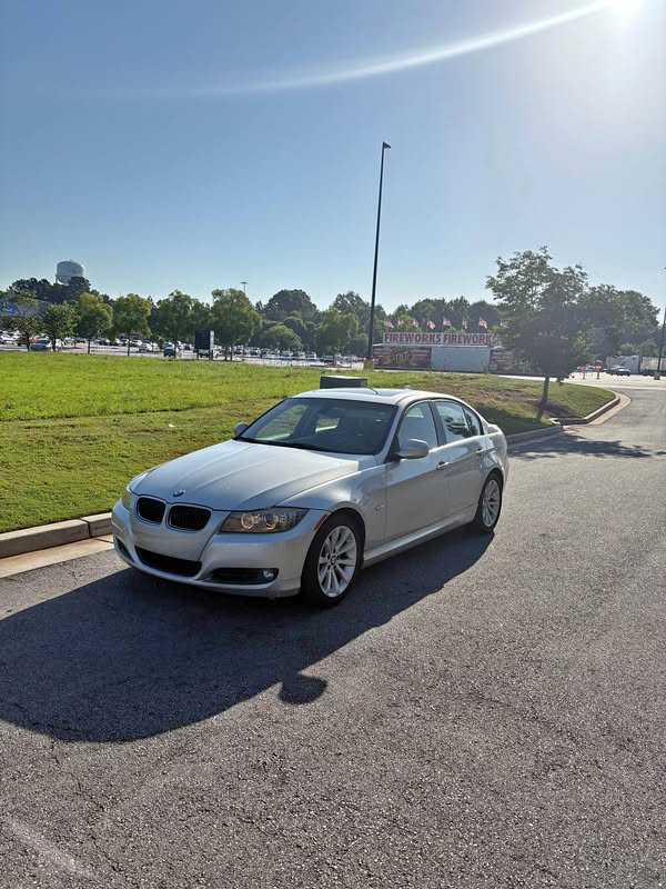 2011 BMW 3 Series - 328i Sedan 4D