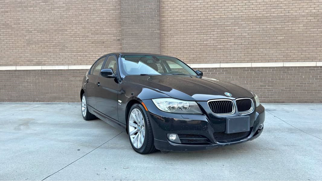 2011 BMW 3 Series - 328i Sedan 4D