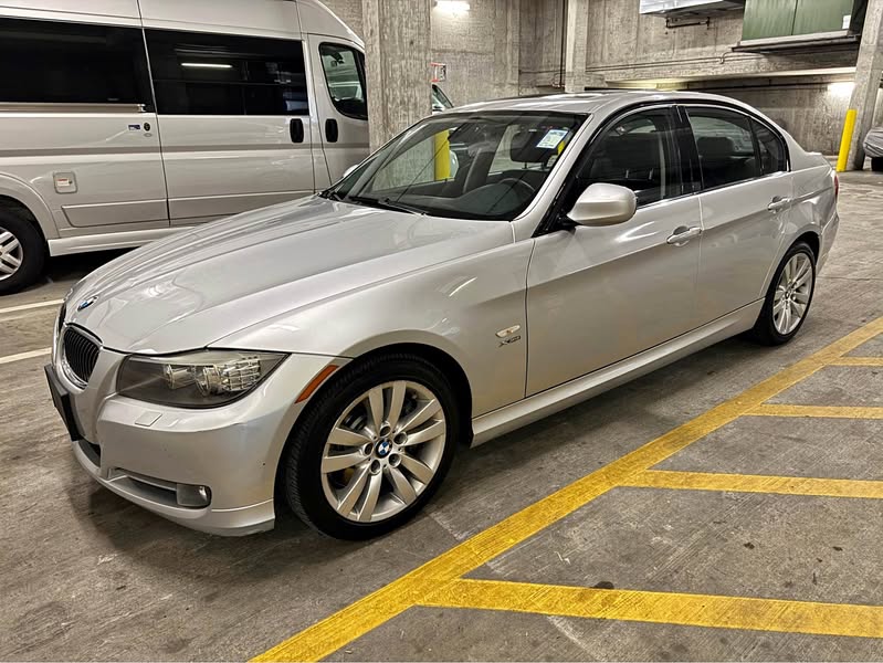 2009 BMW 3 Series - 335i xDrive Sedan 4D