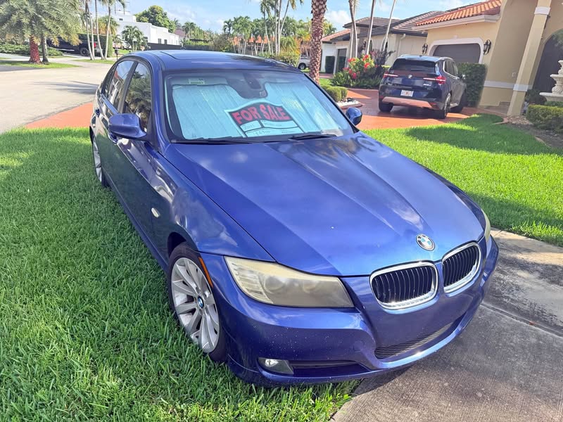 2011 BMW 3 Series 328i Sedan 4D
