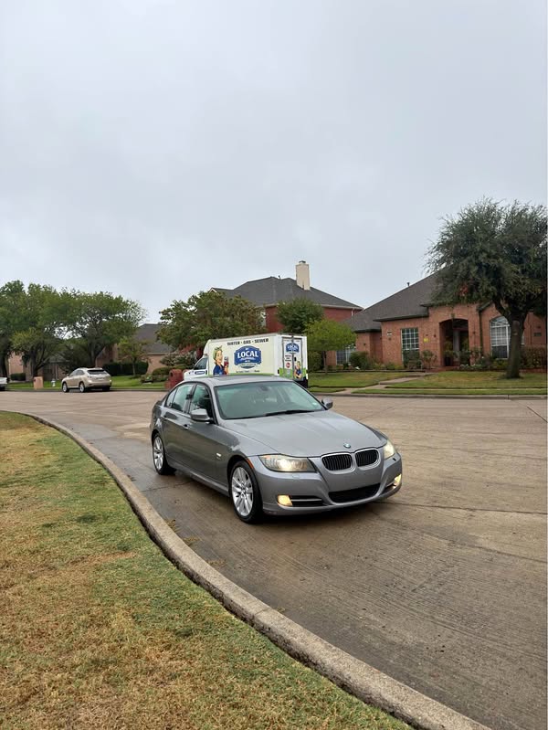 2011 BMW 3 Series - 335i xDrive Sedan 4D