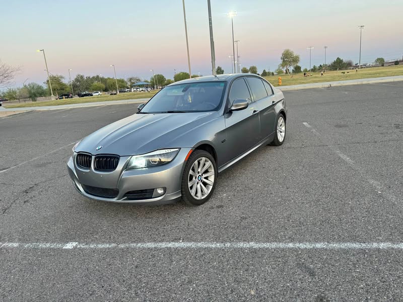 2011 BMW 3 Series - 328i Sedan 4D