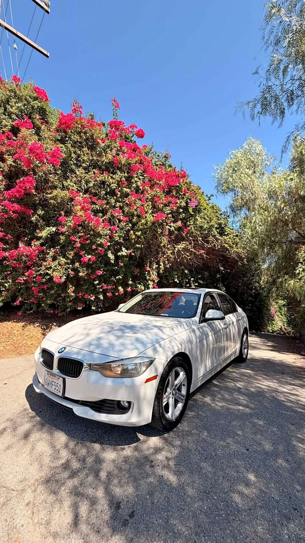2009 BMW 3 Series - 328i Sedan 4D