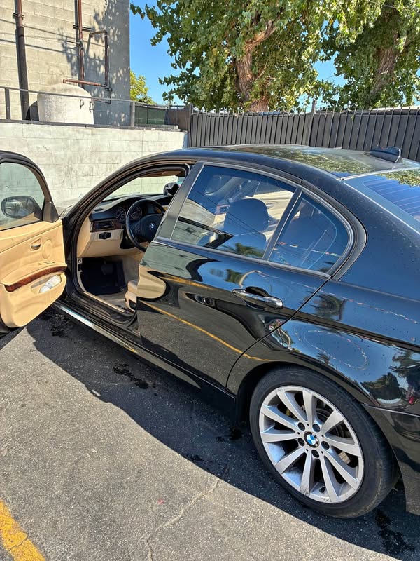 2011 BMW 3 Series - 328i Sedan 4D