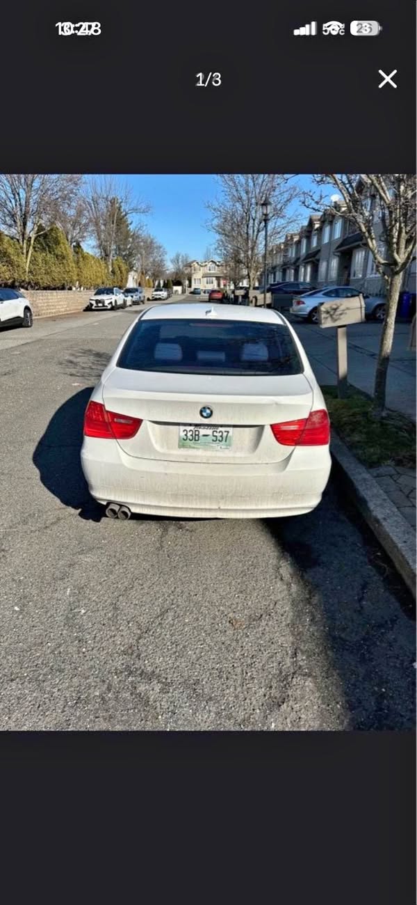 2011 BMW 3 Series - 328i xDrive Sedan 4D