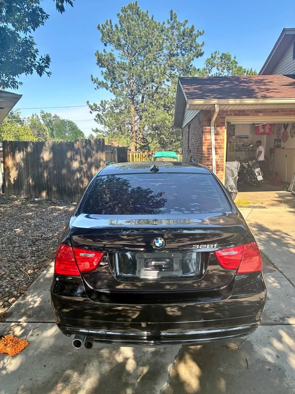 2011 BMW 3 Series - 328i Sedan 4D