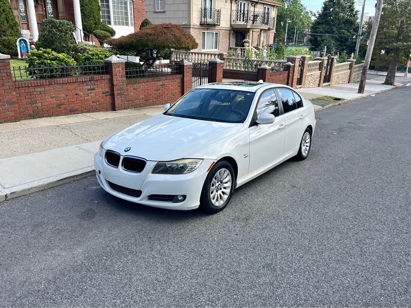 2009 BMW 3 Series - 328i xDrive Sedan 4D