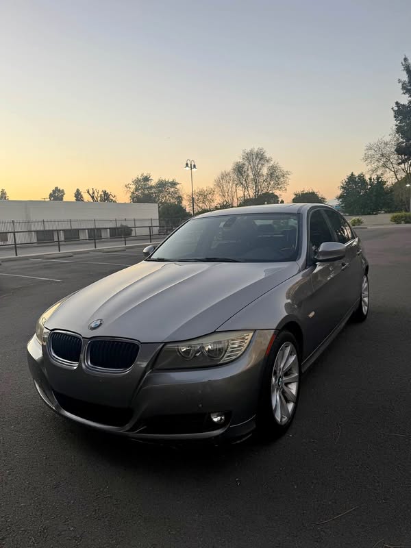 2011 BMW 3 Series - 328i Sedan 4D