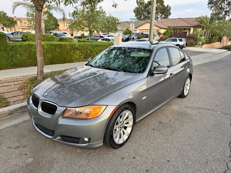 2011 BMW 3 Series - 328i Sedan 4D