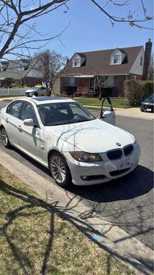 2010 BMW 3 Series - 328i xDrive Sedan 4D