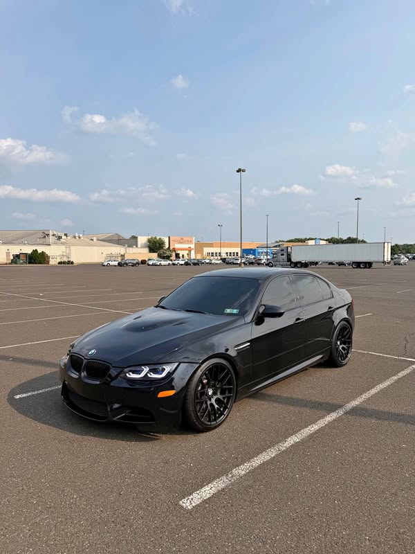 2011 BMW M3 - Sedan 4D