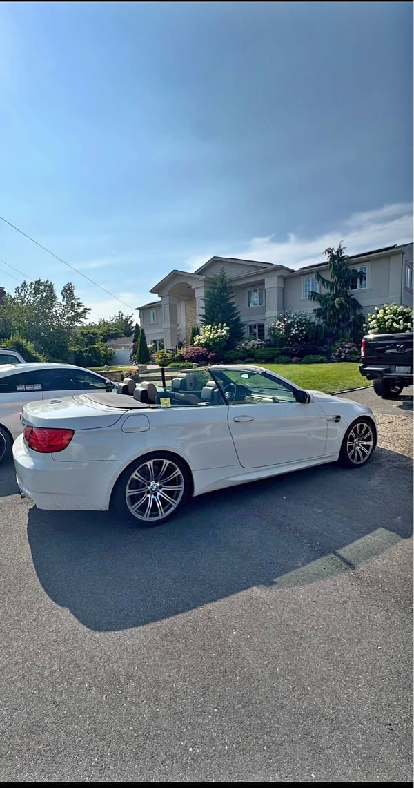 2011 BMW M3 - Convertible 2D