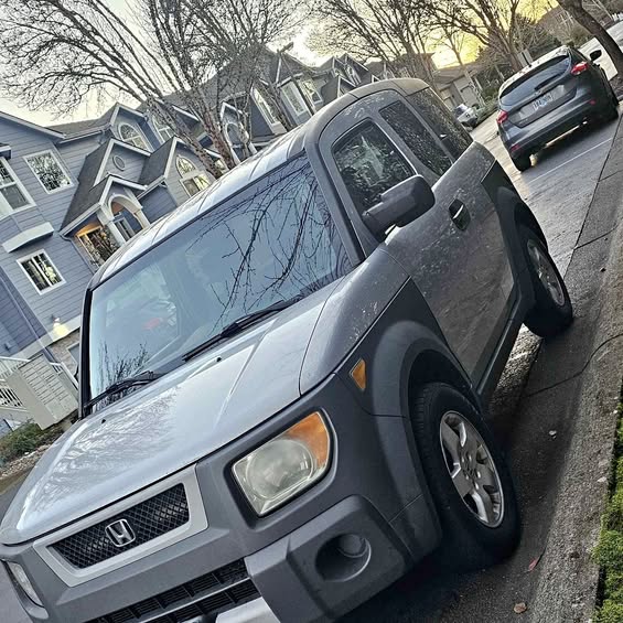 2004 Honda Element