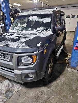 2005 Honda Element