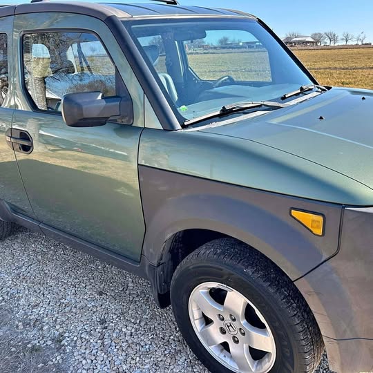 2004 Honda element