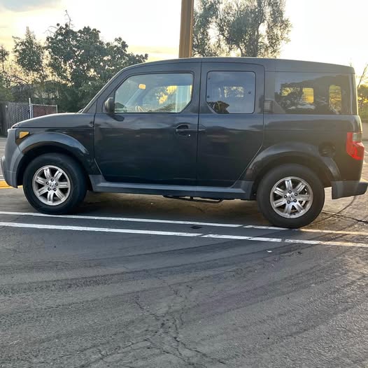 2006 Honda Element - DX Sport Utility 4D