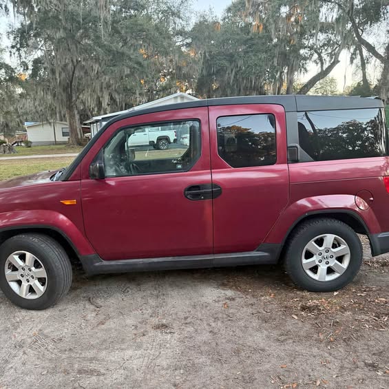 2011 Honda Element - DX Sport Utility 4D