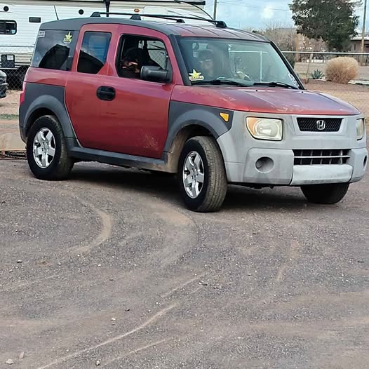 2005 Honda Element - DX Sport Utility 4D