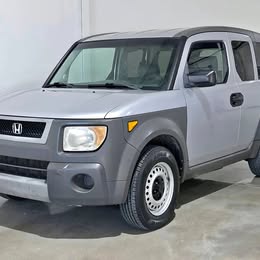 2003 Honda element awd  clean.title