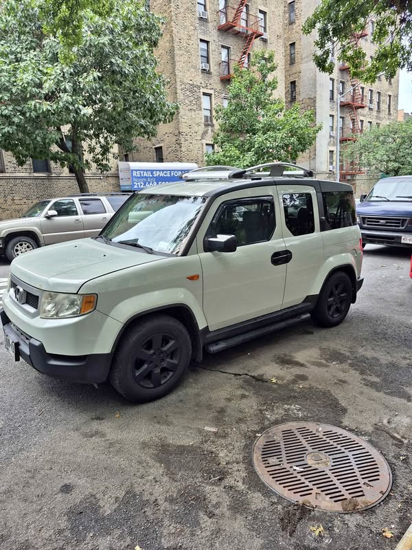 2011 Honda Element - DX Sport Utility 4D
