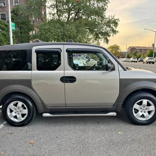 2004 Honda Element