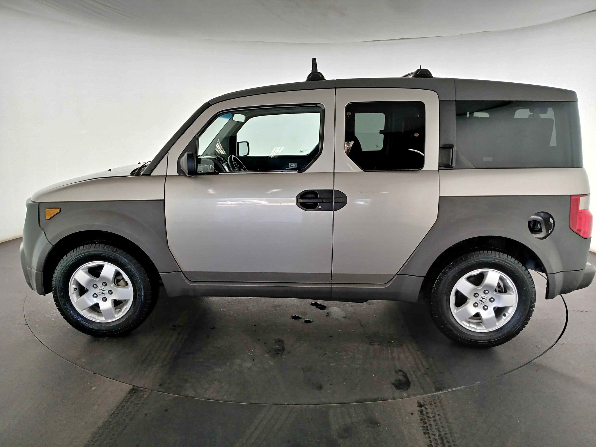2004 Honda Element - EX Sport Utility 4D
