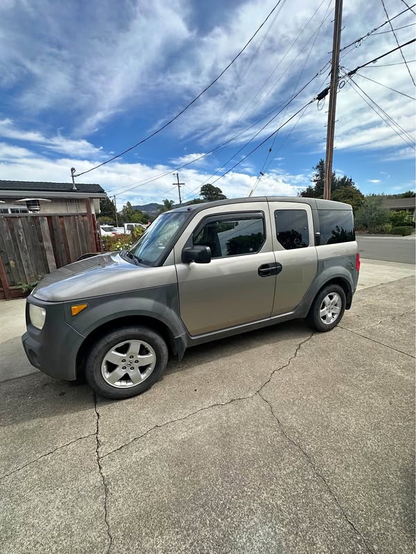 2004 Honda Element - DX Sport Utility 4D