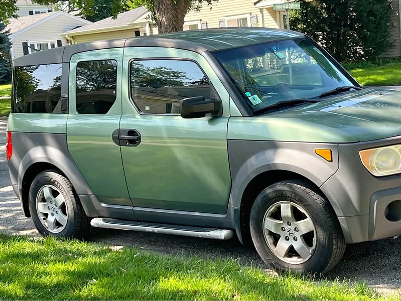 Carro en venta  un 2003 Honda element  \ufffc