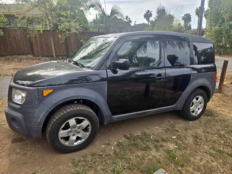2003 Honda Element - Dx
