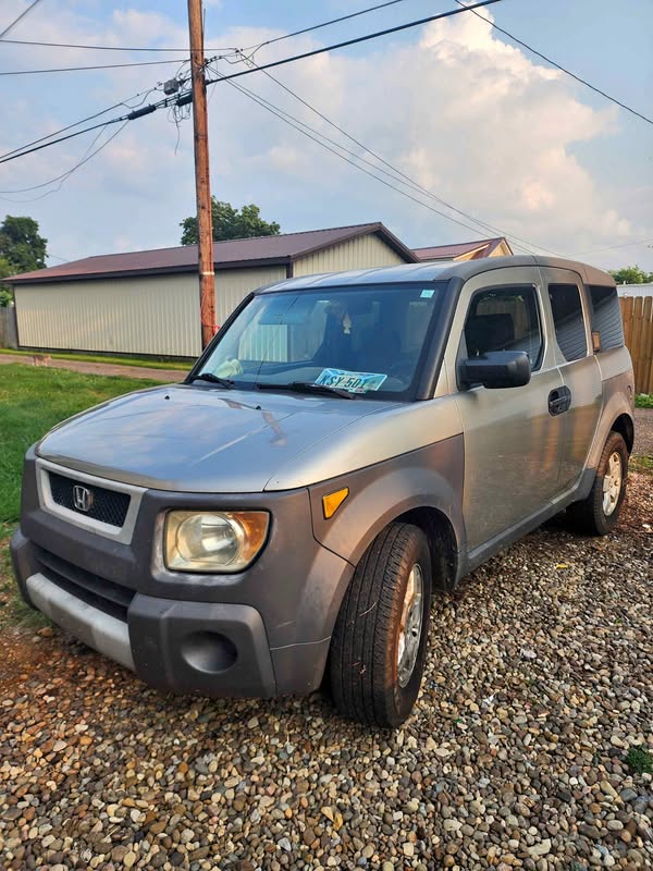 2003 honda element  awd trades send them