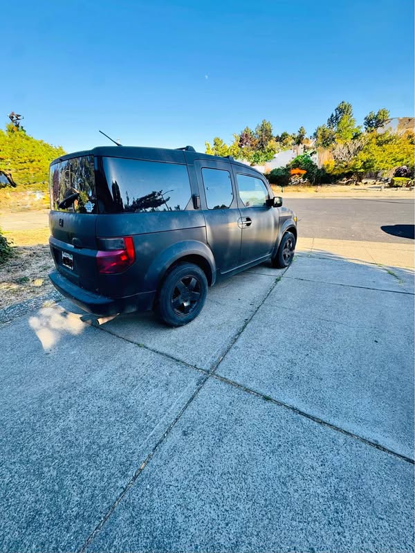 2004 Honda Element - EX Sport Utility 4D
