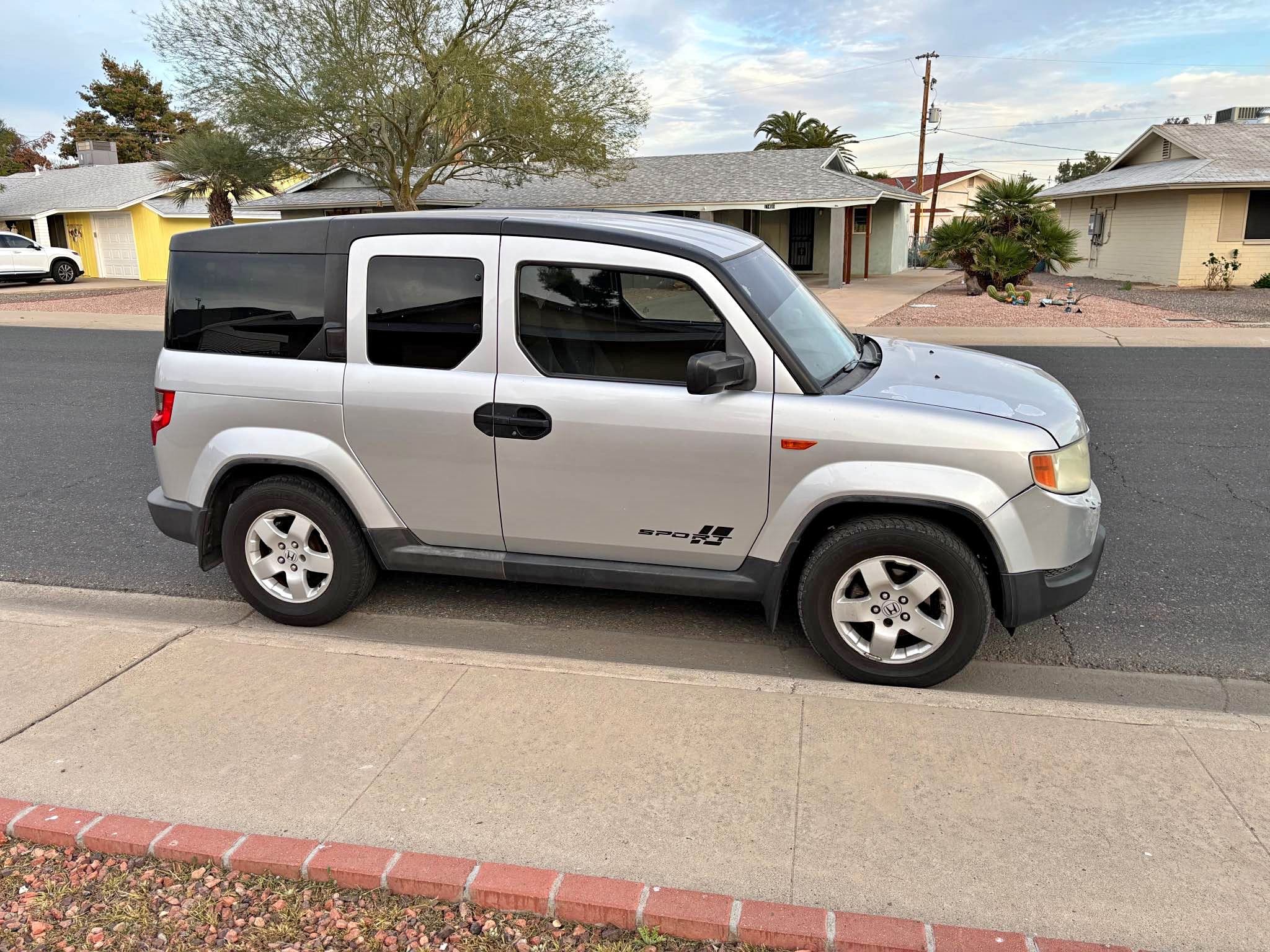 2011 Honda Element LX Sport Utility 4D