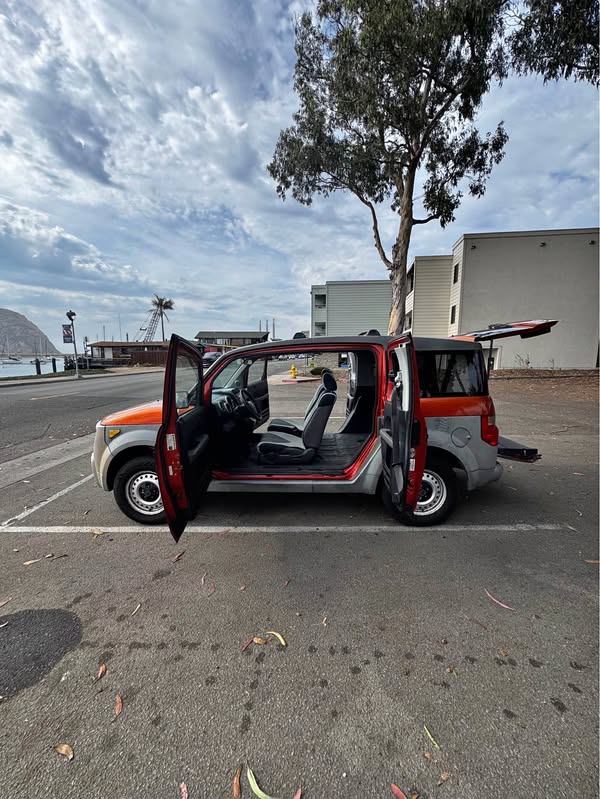 2004 Honda Element - LX Sport Utility 4D