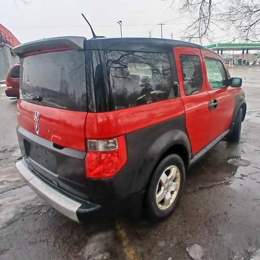 2005 Honda Element...honda