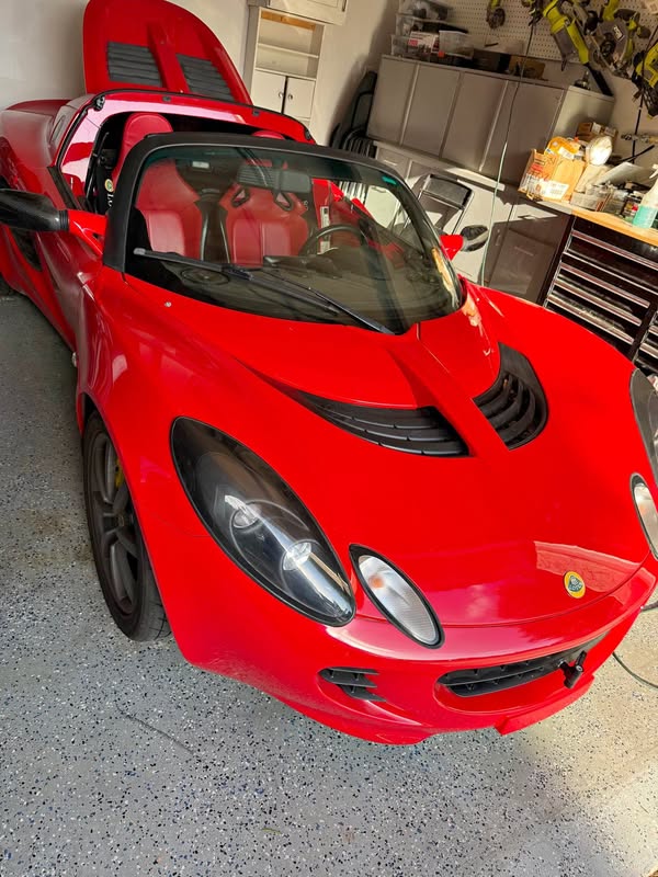 2005 Lotus Elise - Coupe 2D