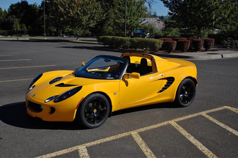2005 Lotus Elise - Coupe 2D