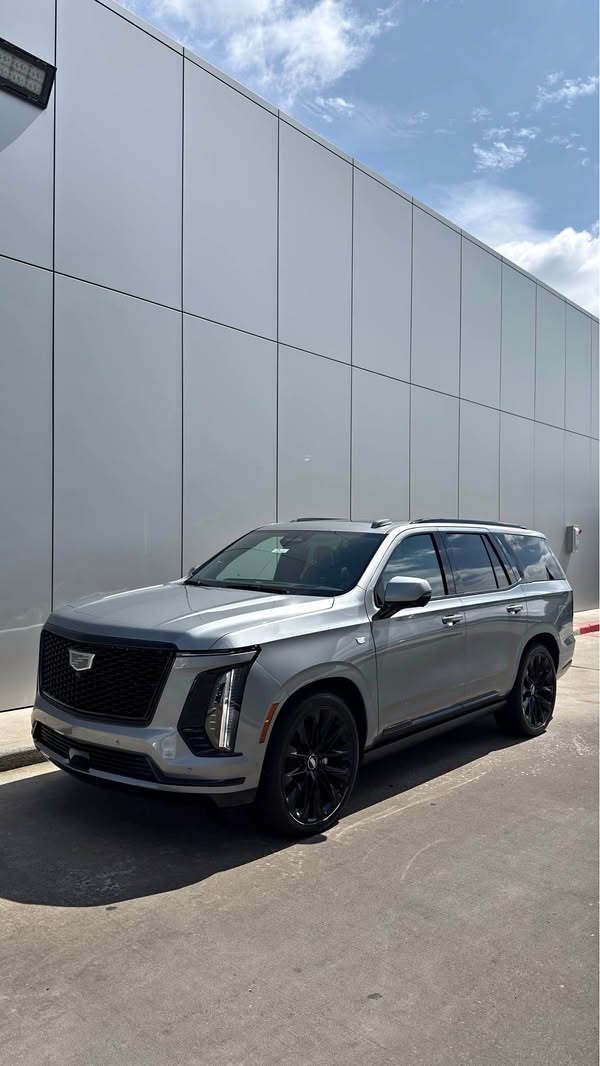2026 Cadillac Escalade - Platinum Sport Utility 4D