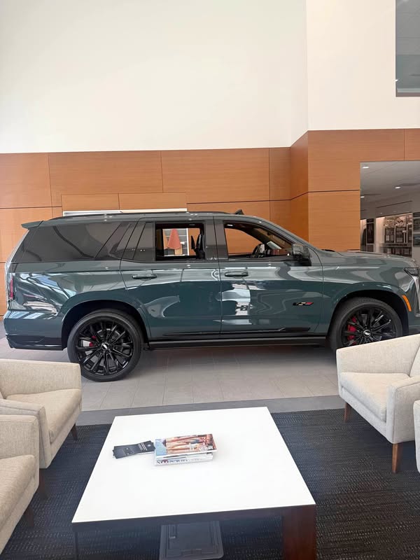 2026 Cadillac Escalade - V-Series Sport Utility 4D