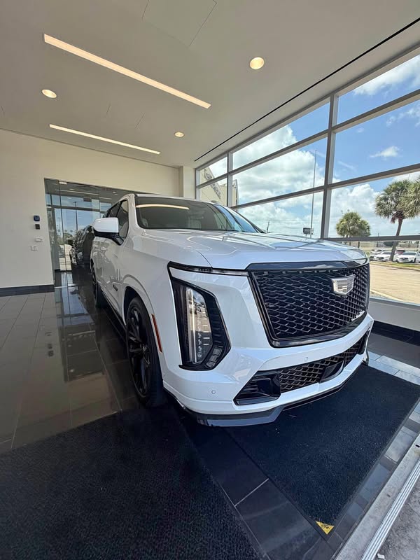 2026 Cadillac Escalade - V-Series Sport Utility 4D