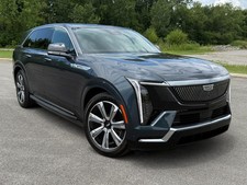 2025 Cadillac ESCALADE IQ Luxury 2 w/ PREMIUM CARPET PKG